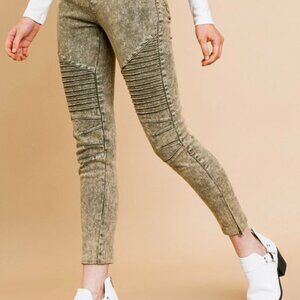 Oaklee Mineral Washed Jeggings